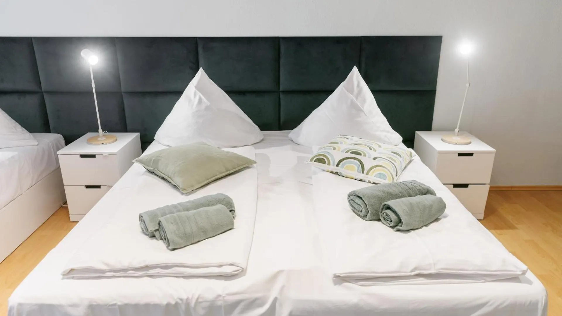 Grand Central City Apartments Mitte Museumsinsel Berlin 0*,