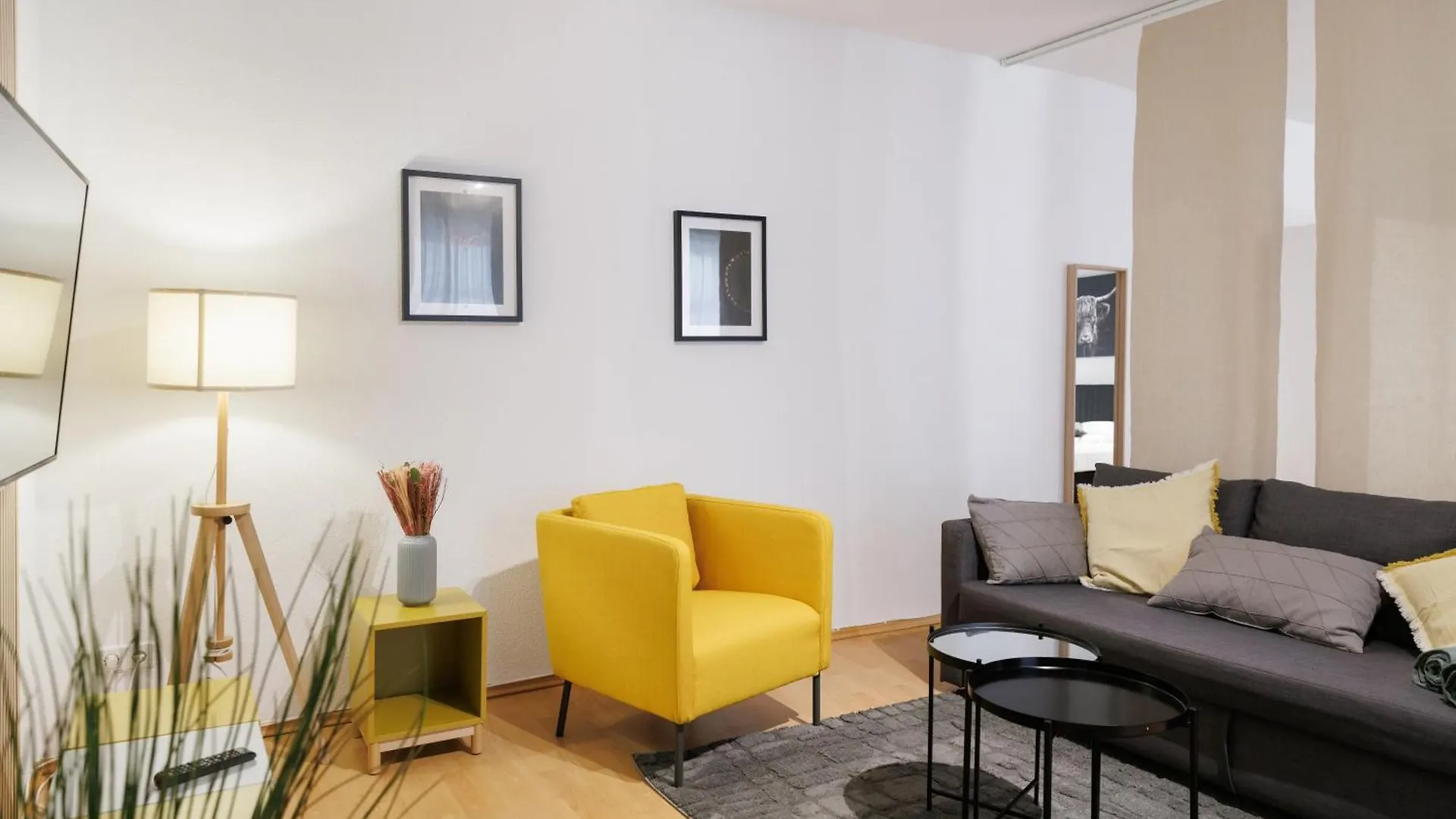 Grand Central City Apartments Mitte Museumsinsel Berlin Germany